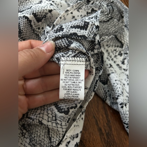 Tracy Moore Snake Print Blouse - Picture 8 of 15